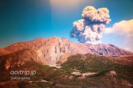 桜島(さくらじま) • (sakurajima) (kyūjitai 櫻島). æ¡œå³¶ã‚'èµ°ã‚‹2ç¨®é¡žã®è¦³å…‰ãƒã‚¹ ã‚ãŠã„ã¨ã‚Šã£ã·