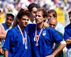 Morre Franco Baresi, lenda do Milan e ícone do futebol mundial