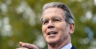 Amazon layoff announcement affecting real estate market