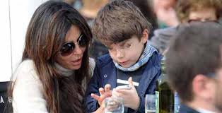 O meglio, è stata l'assenza di sabrina ferilli in alcuni momenti a scatenare i commenti del pubblico famiglia distrutta dal covid: Sabrina Ferilli Quasi Mamma Gossip