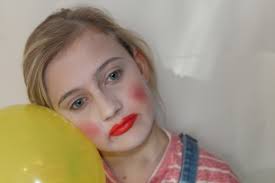 ALANNAH BARRETT ART & PHOTOGRAPHY TEACHER