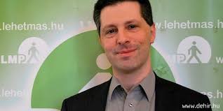 Schiffer andrással készített beszélgetésünk a cikk alján látható, hallható. Tavozik Az Lmp Frakciojanak Elerol Schiffer Andras Debrecen Hirei Debreceni Hirek Debrecen Es Hajdu Bihar Megye Hirei Dehir Hu