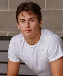 Kate Mccrary's Instagram, Twitter & Facebook