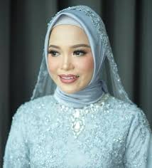 Rias pengantin jawa sarat makna pada paes dan setiap tampilannya. Pengantin Hijab Barbie Nusagates