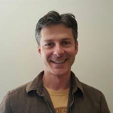 Robert Kinloch's Instagram, Twitter & Facebook