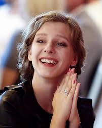 Илья авербух и лиза арзамасова. Ilya Averbuh I Liza Arzamasova Stali Muzhem I Zhenoj Novosti Russkogo Radio Moskva 105 7