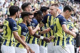 Gazetede kulüp hakkında bilgiler, haberler, makaleler, sporcu ve yöneticilerin açıklamaları ile özel röportajlar yer almakta. 7ub Z4dtpogs1m
