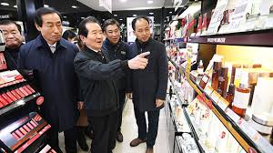 코로나19 재확산과 2차 재난 지원금, 거기에 추미애 법무부 장관의 아들. ì • ì´ë¦¬ ì†ë‹˜ ì ì–´ íŽ¸í•˜ì‹œê² ë„¤ ë°œì–¸ ë…¼ëž€ ì™œ