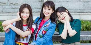 Jinju used to get flirted a lot by random guys when she was 20 years old but it becomes a different story after turning 38. Jo Hye Jung Go Back Couple