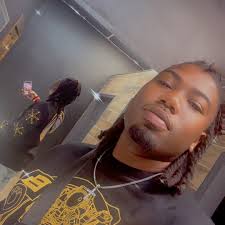 Decarian DeWayne Qualls (@decarianihoop.qualls) • Facebook