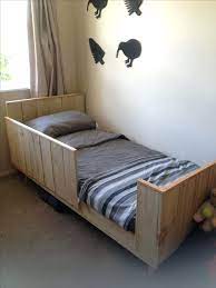 Easy And Simple Diy Toddler Bed Boy Plans Girl Comforter Easy Withstorage House Frame Rail Pallet Toddler Bed Diy Toddler Bed Pallet Furniture Bedroom