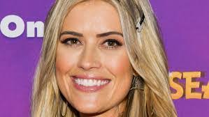 Carly Houck's Instagram, Twitter & Facebook