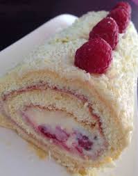 Buche De Noel Chocolat Blanc Framboise Une Tuerie Comme Chaque Annee Pour Ne Pas Faillir A Buche Chocolat Framboise Buche De Noel Chocolat Blanc Buche De Noel