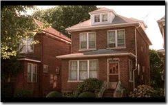 The King Of Queens House Iamnotastalker King Of Queens Celebrity Houses Hollywood Homes