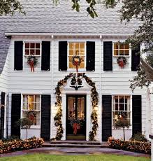 A Grand Entrance Design Chic Colonial Cottage Christmas Wreaths For Windows Outdoor Christmas