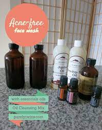 The Best Oil Cleansing Mixture For Washing Our Faces To Stay Acne Free Recipe Cleansing Oil Coconut Oil For Acne Oils For Skin