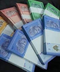 Gaji tak selalu diterima pekerja melalui rekening di bank. Cara Mudah Nak Tukar Duit Raya 2021
