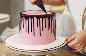 The versatility of the fondant dough also makes it a sweet choice for filling in candies. How To Make Fondant Cakes At Home Easily With Step By Step