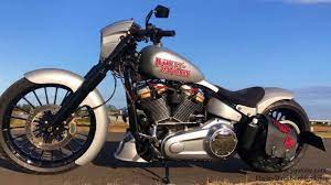 Pin By Justin Davy On Harleys And Indians In 2020 Harley Davidson Breakout Custom Harley Harley Davidson
