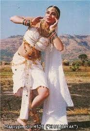 Yes, it was real and it has an interesting story to it too. Madhuri Dixit Navel Mad