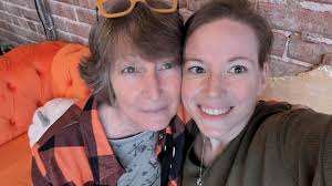 A much needed break from everything, loved spending time with my beautiful,  strong and fun daughter @anniebennie30 Now back to creating a challenging  large piece for a special Gala event! #workingartist #lovemydaughter #