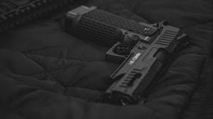 72 guns wallpapers for desktop hd images in full hd 2k and 4k sizes. Gun Tablet Laptop Wallpapers Hd Desktop Backgrounds 1366x768 Images And Pictures