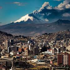 Hermosa Vista De La Ciudad De Quito Estoesecuador Ecuador Travel Quito Ecuador
