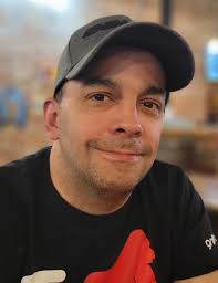 Dennis Silveira's Instagram, Twitter & Facebook