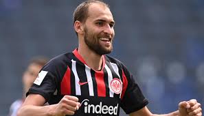 Bas dost personal life and professional career related info including age, height, weight, net worth, salary, nationality, ethnicity, education, profession, parents, sibling, girlfriend, spouse, wife, children. Bas Dost Steht Vor Einem Abgang Bei Eintracht Frankfurt