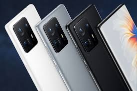 The main camera is 12 mp (wide), f/1.8, 1/2.55 and the selfie camera is 24. Xjzijcnkpa47 M