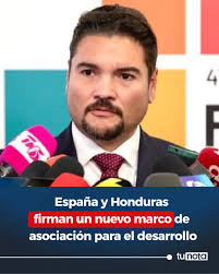 🔴El canciller Javier Bú, anunció la firma de tres importantes convenios  entre Honduras y España👇  https://www.tunota.com/honduras-hoy/espana-y-honduras-firman-un-nuevo-marco-de-asociacion-para-la-cooperacion-espanola-2025-07-01?utm_campaign=SOCIAL_MD