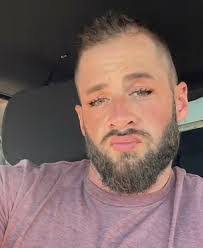 Greg Reichmuth's Instagram, Twitter & Facebook