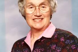 Tributes paid to one of Grimsby's best-known newsagents Max Bilbe