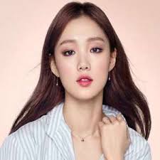 Lee sung kyung, love of my life, love u soooooooooooo much, u r my favorite actress forever. Lee Sung Kyung Birthday Real Name Age Weight Height Family Contact Details Boyfriend S Bio More Notednames