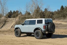 Here S How To Remove The 2021 Ford Bronco S Doors And Roof Ford Bronco Ford Bronco 4 Door Bronco Sports