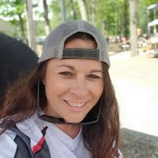 Anyone know of a DJ available from 2-7