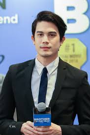 Cosmo.ph movie review of 'brother of the year' starring sunny suwanmethanont and urassaya sperbund. 180702 Brother Of The Year Meet And Greet Nichkhun Sunny Yaya Chermistry