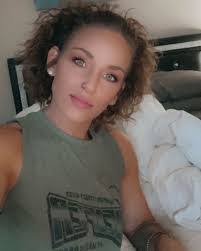 Chelsey Day's Instagram, Twitter & Facebook