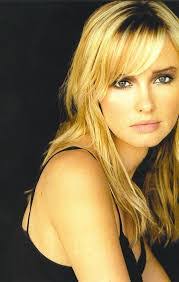 Carrie Southworth's Instagram, Twitter & Facebook