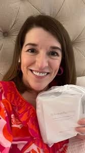 Would you like your name to go into a drawing for this Rodan & Fields  Luxury hair wrap? I will throw in some wonderful hair samples, too, for one  lucky winner! ❤️You have until the end of February to ...