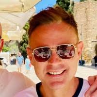 1200+ Profile mit dem Suchbegriff „Lundie“