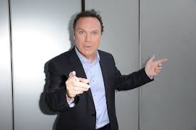 «je ne sais pas qui vous a dit ça, mais je serai à l'antenne ce soir. Ou En Est Questions Pour Un Champion Depuis Le Depart De Julien Lepers