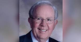 Kenny Crisp's Instagram, Twitter & Facebook