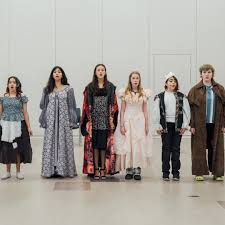 Ariana Keller, Lina Abasi, Livia Vancl, Sarah Kenny, Zachary Aharon, and  Ash Jensen in rehearsal for Into the Woods Jr. Photo credit: Oksana  Fedorenko