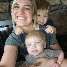 Emily Lemons's Instagram, Twitter & Facebook