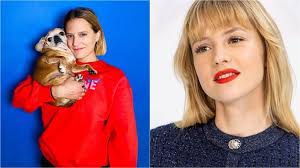 Les (très) rares confidences d'Angèle sur sa bisexualité: “C'est important  d'en parler”