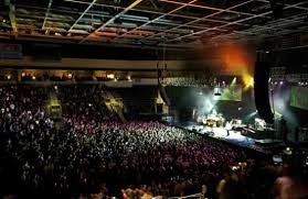 concert picture of silverstein eye centers arena