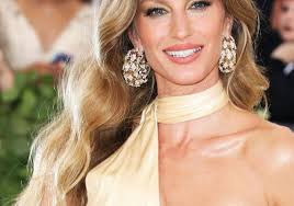 Guys with thick, wavy hair have many cuts and styles to choose from. Long Wavy Hair The Best Cuts Colors And Styles