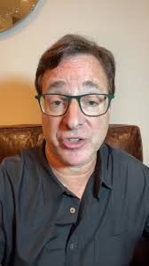 Although I never had the pleasure of meeting this gem @bobsaget...through  the 6 degrees of Kevin Bacon (i.e. doing his wife @eattravelrock Kelly  Rizzo's makeup), I was lucky enough to snag a happy ...