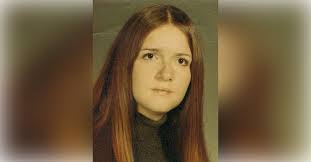 Martha Nolan's Instagram, Twitter & Facebook